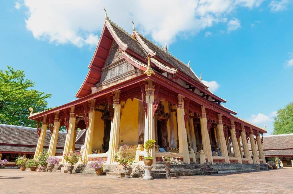 Dhavara Boutique Hotel Vientiane Esterno foto