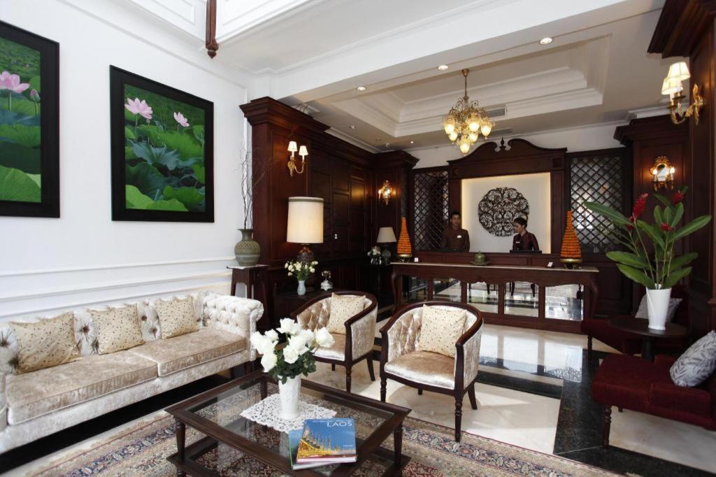 Dhavara Boutique Hotel Vientiane Esterno foto